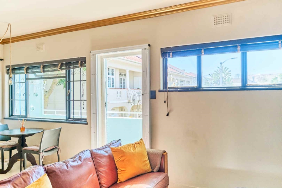 1 Bedroom Property for Sale in Sea Point Western Cape